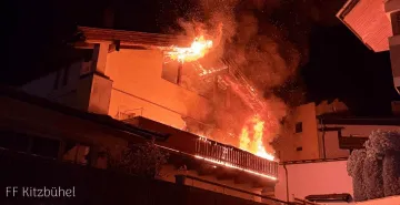 Brand-MFH-Balkon