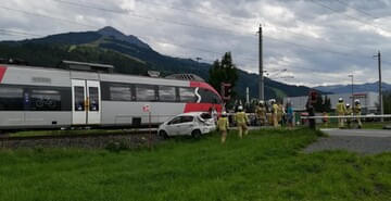 Verkehrsunfall-mit-Schienenfahrzeug